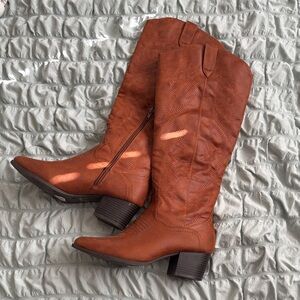 Brown Knee-High Leather Boots